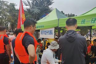 邮报：拉爵计划建造9万座位曼联新主场，可能耗资20亿镑